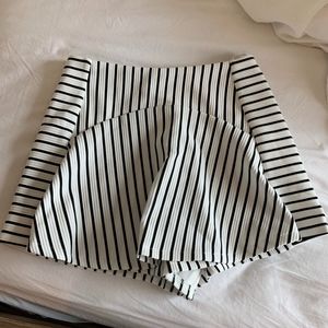 Lf striped skort